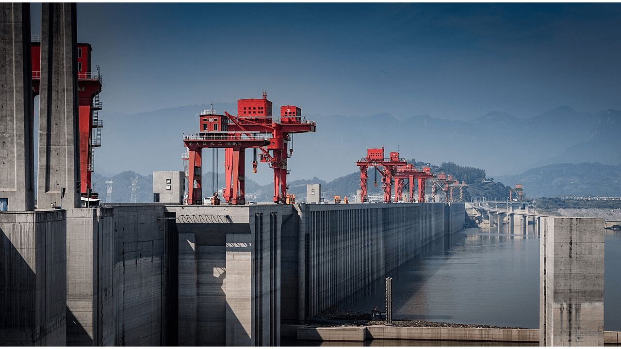 三峡ダム。世界最大の水力発電所(撮影:Thomas Bächinger/CC BY-SA 2.0)